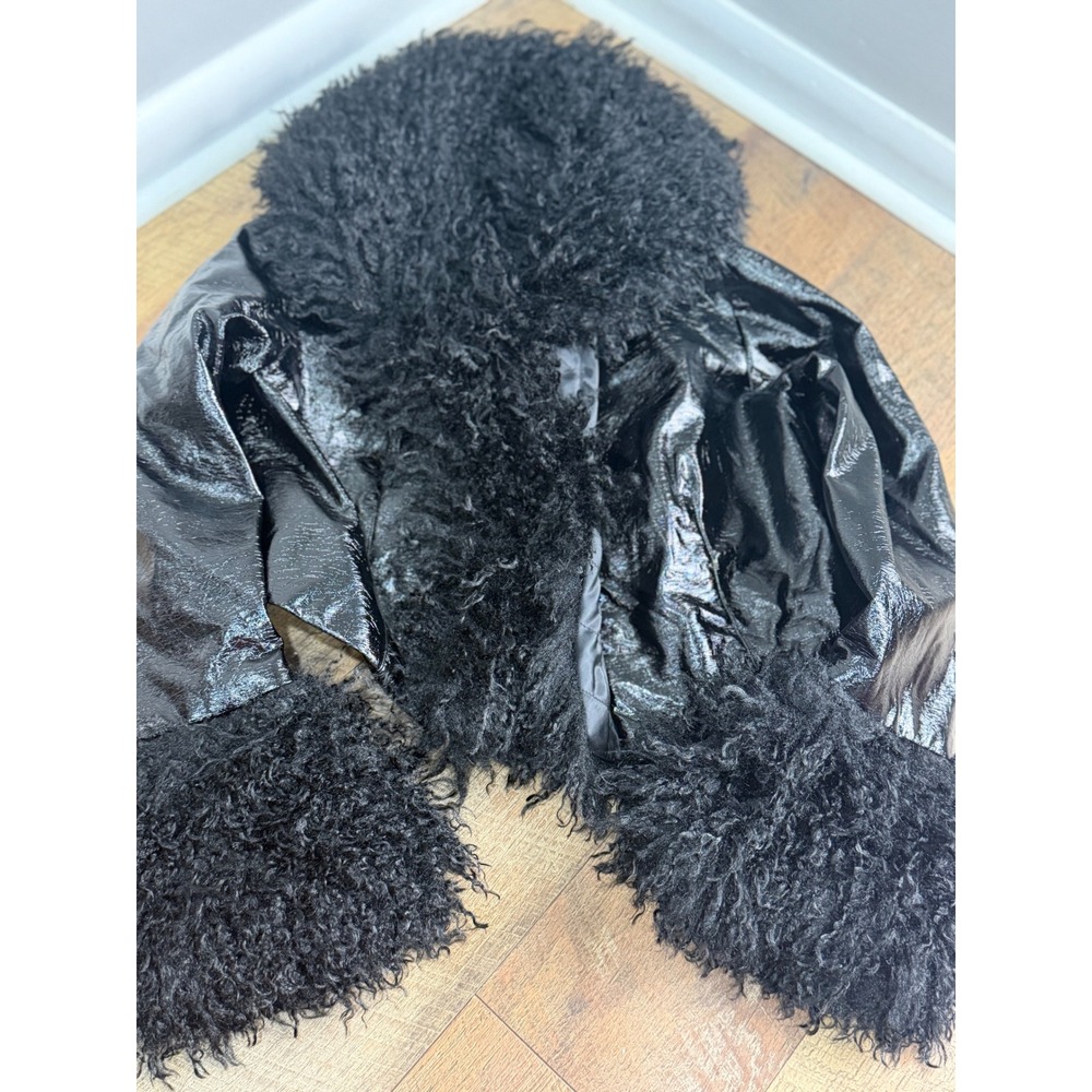 Fashion Nova Womens Black Vegan Leather Faux Fur Trim Cropped Jacket Size M NWT